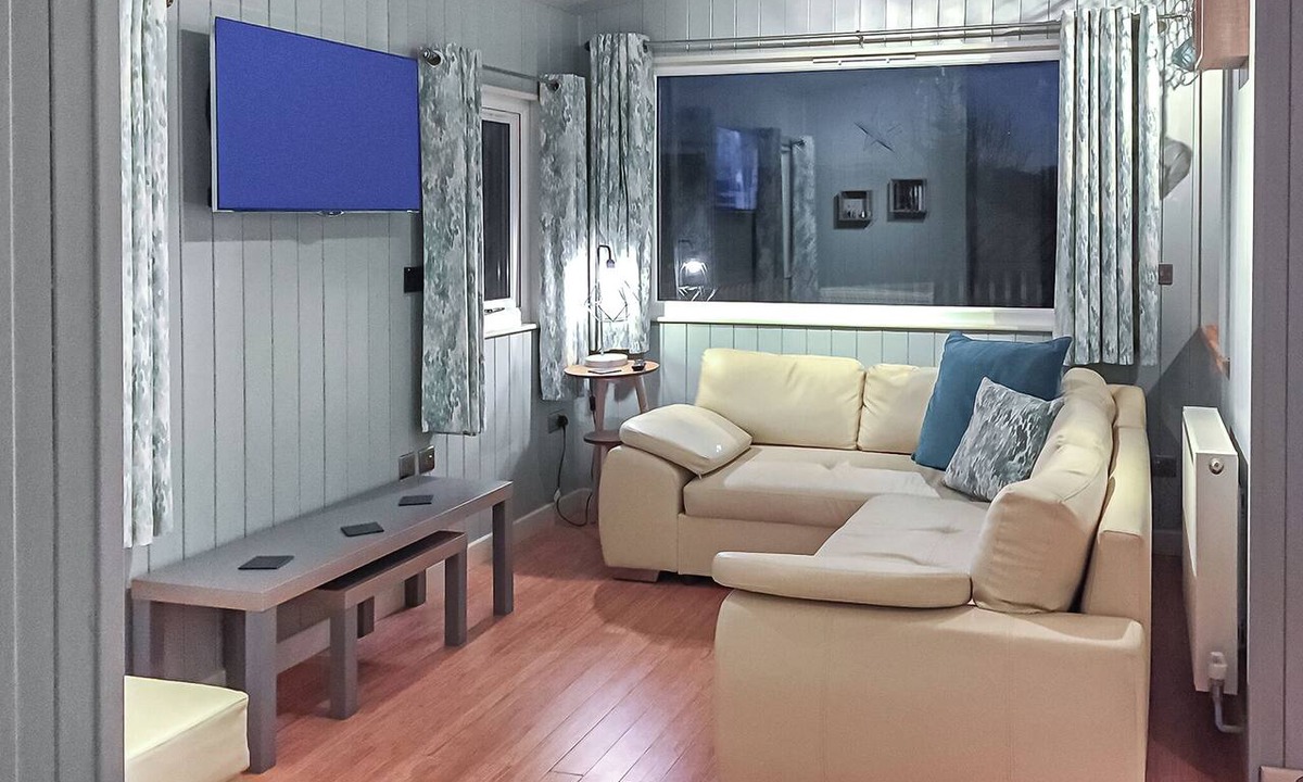 Scawton Ski Chalet | 1 bedroom accommodation in Easingwold