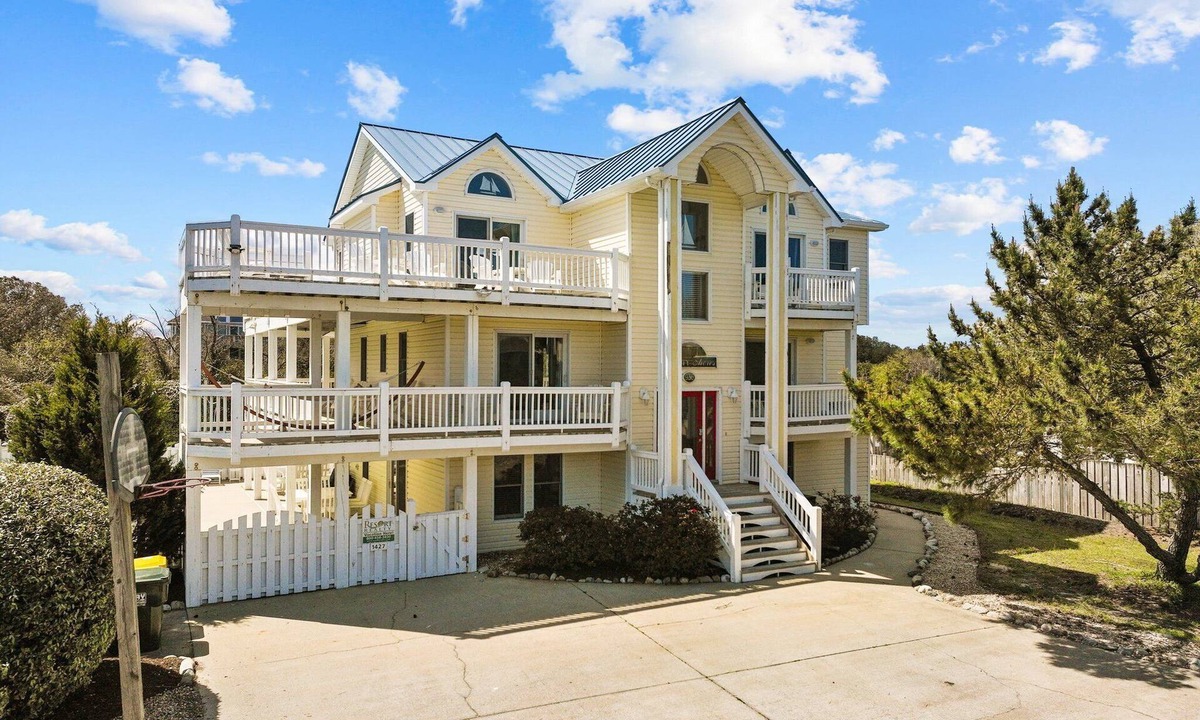 Whalehead Beach House | 1427 - Infinity Shores - Oceanside Corolla | Pool, Hot Tub & Volleyball
