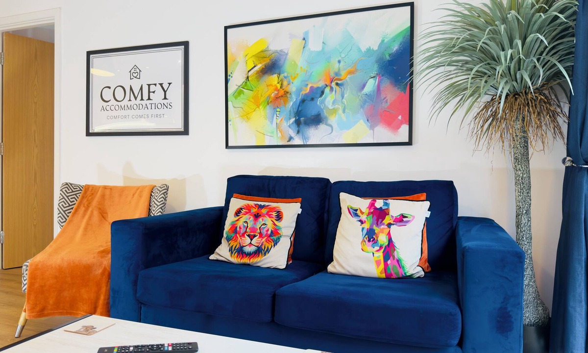 The Westside Apartment | 2-bedroom apartment with en-suites, Ideal for business and leisure stays