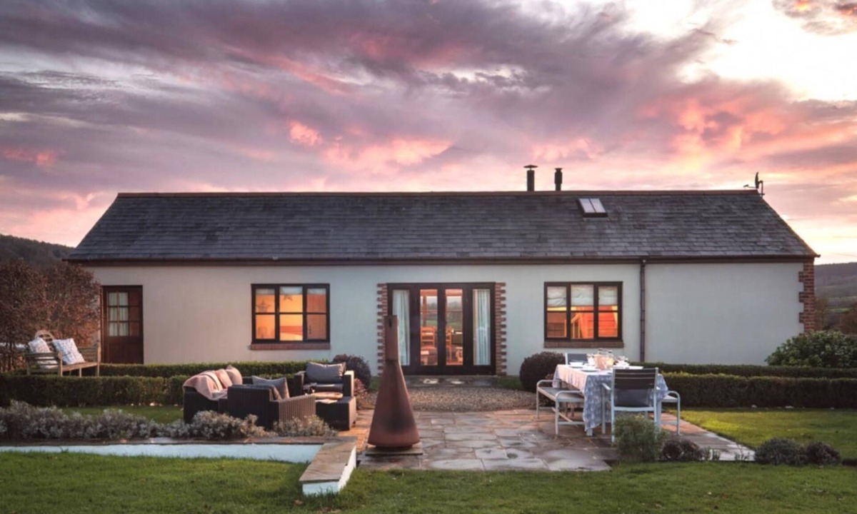 Honiton Cottage | 3 Bed in Upottery (oc-t28828)