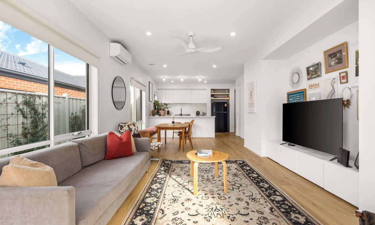 Mount Duneed House | 3BR Light-filled Retreat, Mt Duneed