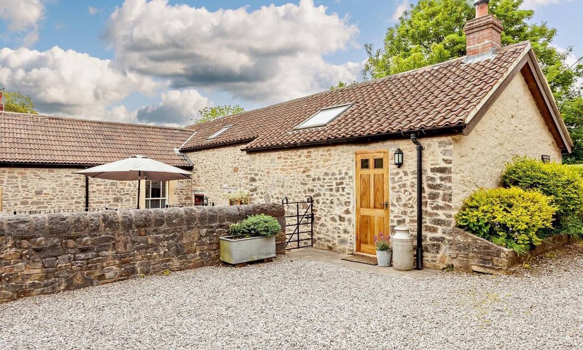 Nunney Cottage | 4 Bed in Frome (oc-27808)