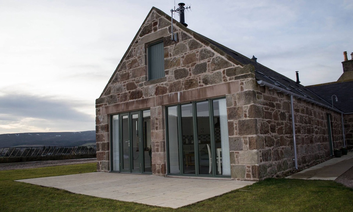 Huntly Cottage | A beautiful steading conversion on a working farm in rural Aberdeenshire