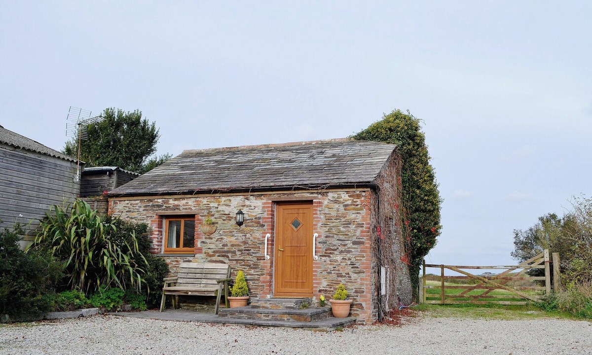 Treator Cottage | A well-appointed, single storey cottage, close to the pretty village of St.