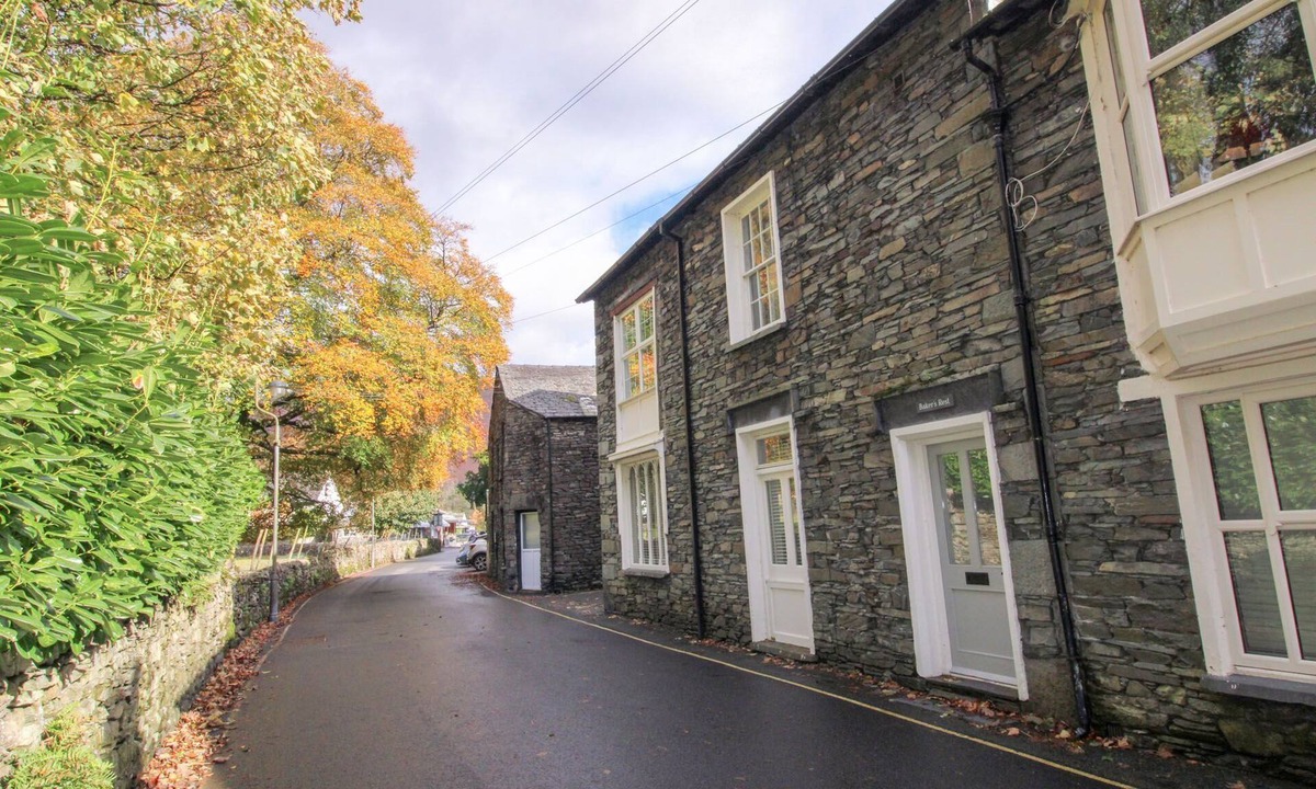 Grasmere Cottage | Bakers Rest, ideal for 2 families or group, centrally located in Grasmere, close to lake