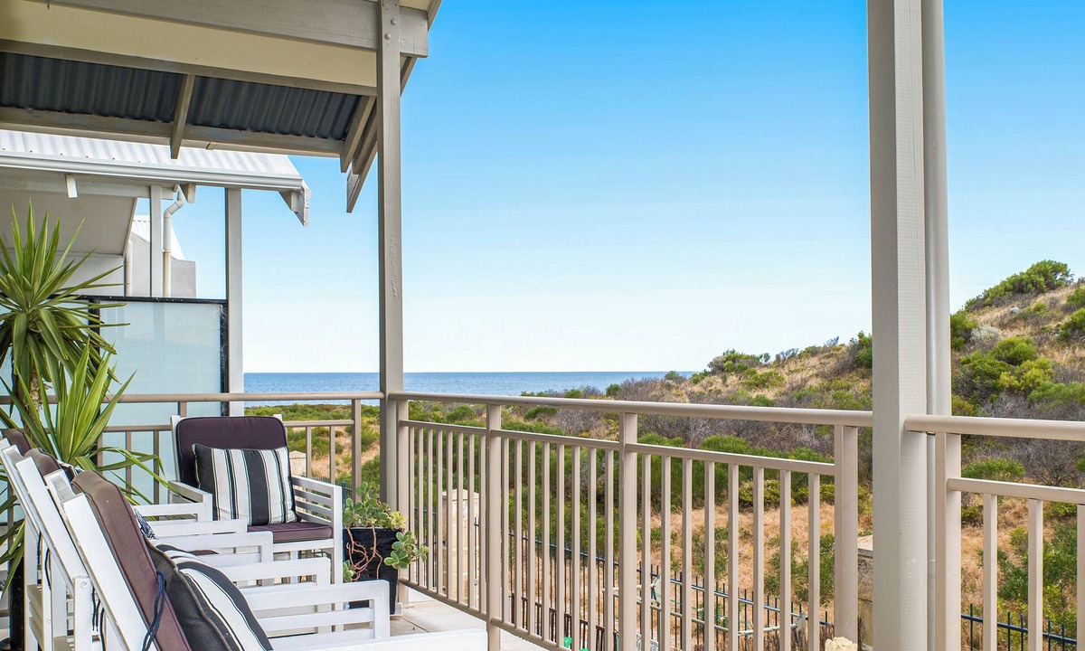Ledge Point Villa | Beach Break Villa - Coastal Villa Retreat in Beautiful Ledge Point