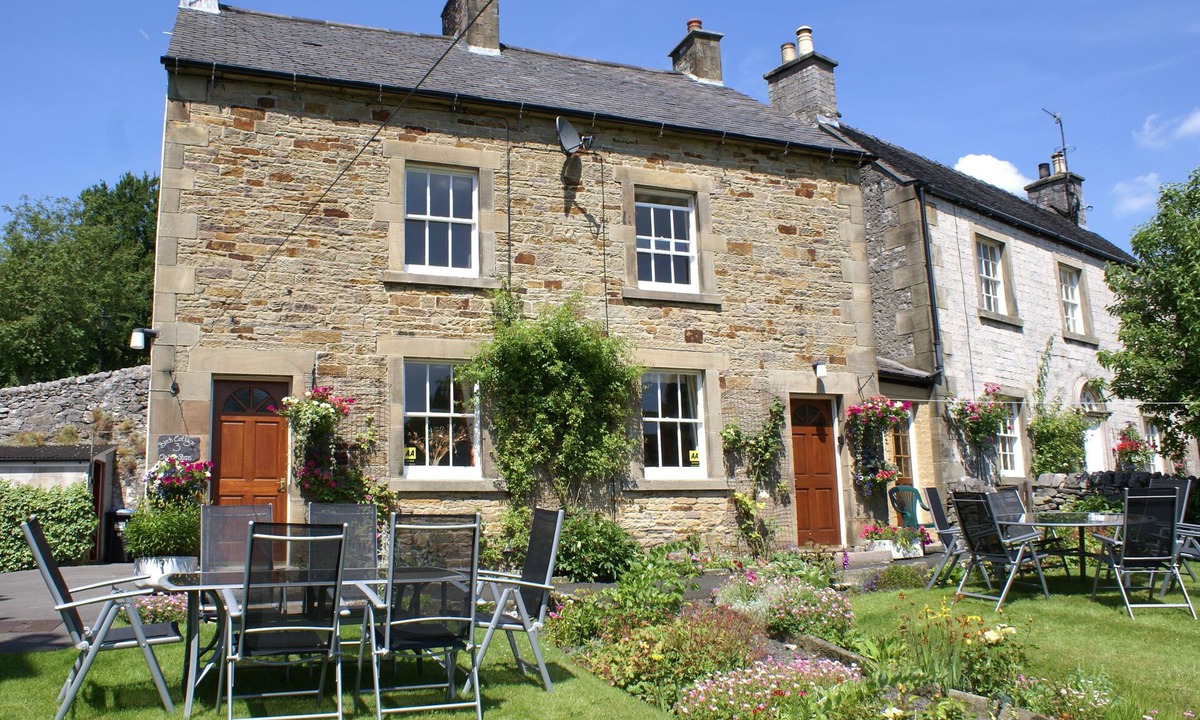 Hartington Cottage | Birch Cottage Holiday Cottage, centrally located In the village of Hartington.