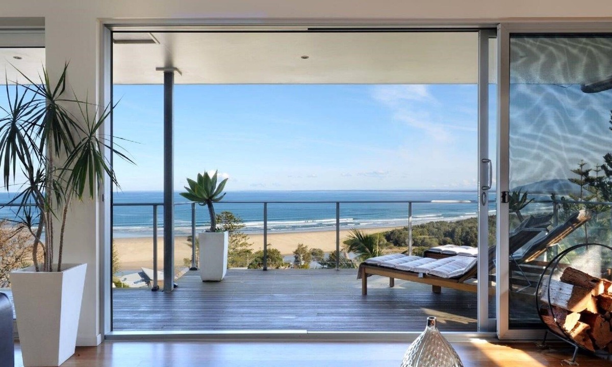 Gerroa House | BLUE SALT-Spectacular water views. Wood Burner Fire. 15% discount all winter.