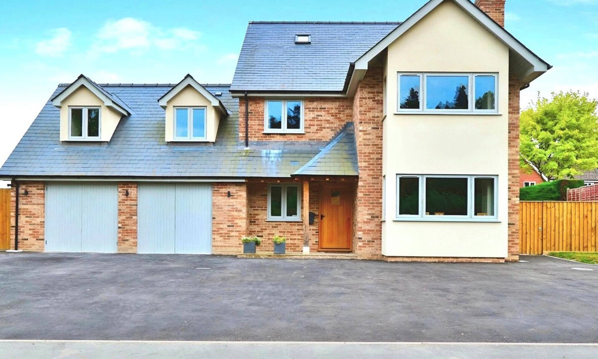 Presteigne Cottage | CEFN COED, pet friendly, character holiday cottage in Presteigne