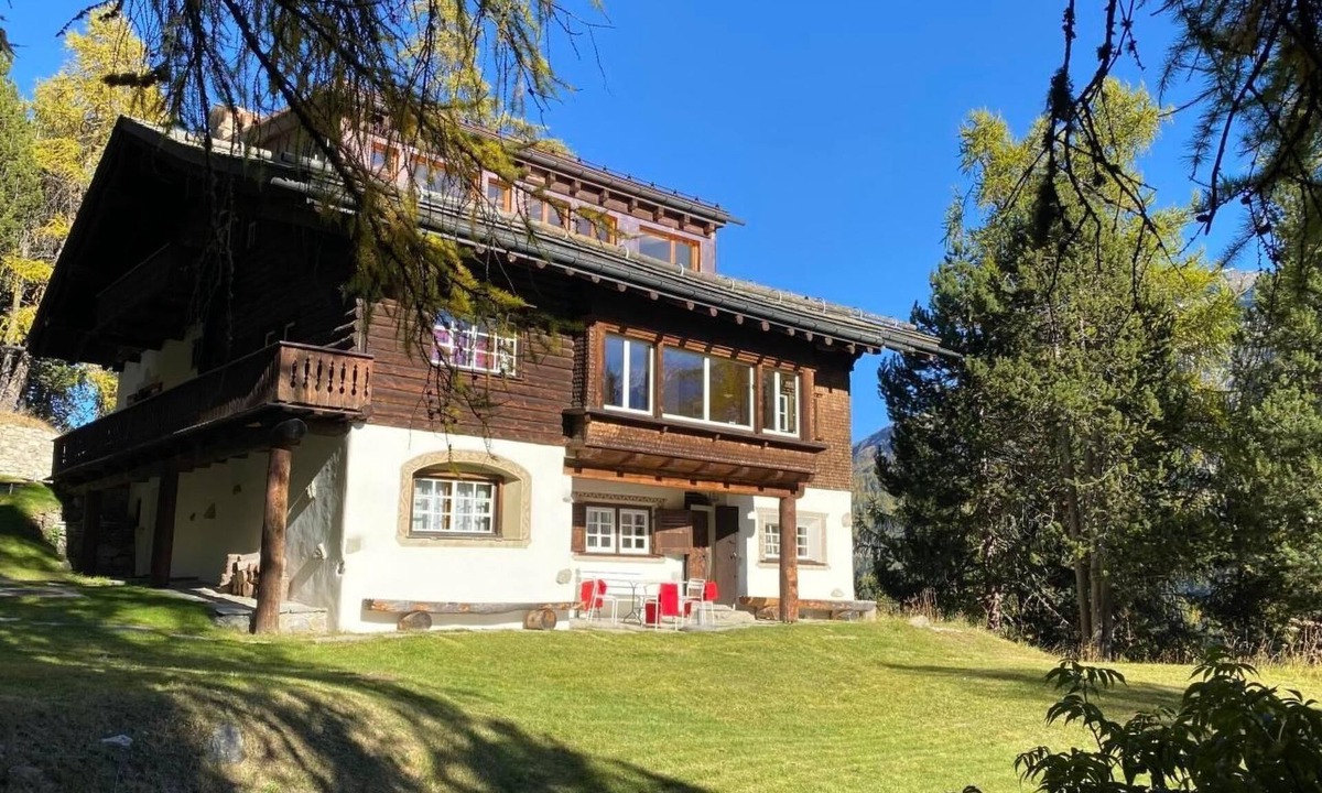 Champfer Apartment | Chesa Bindschedler by Interhome