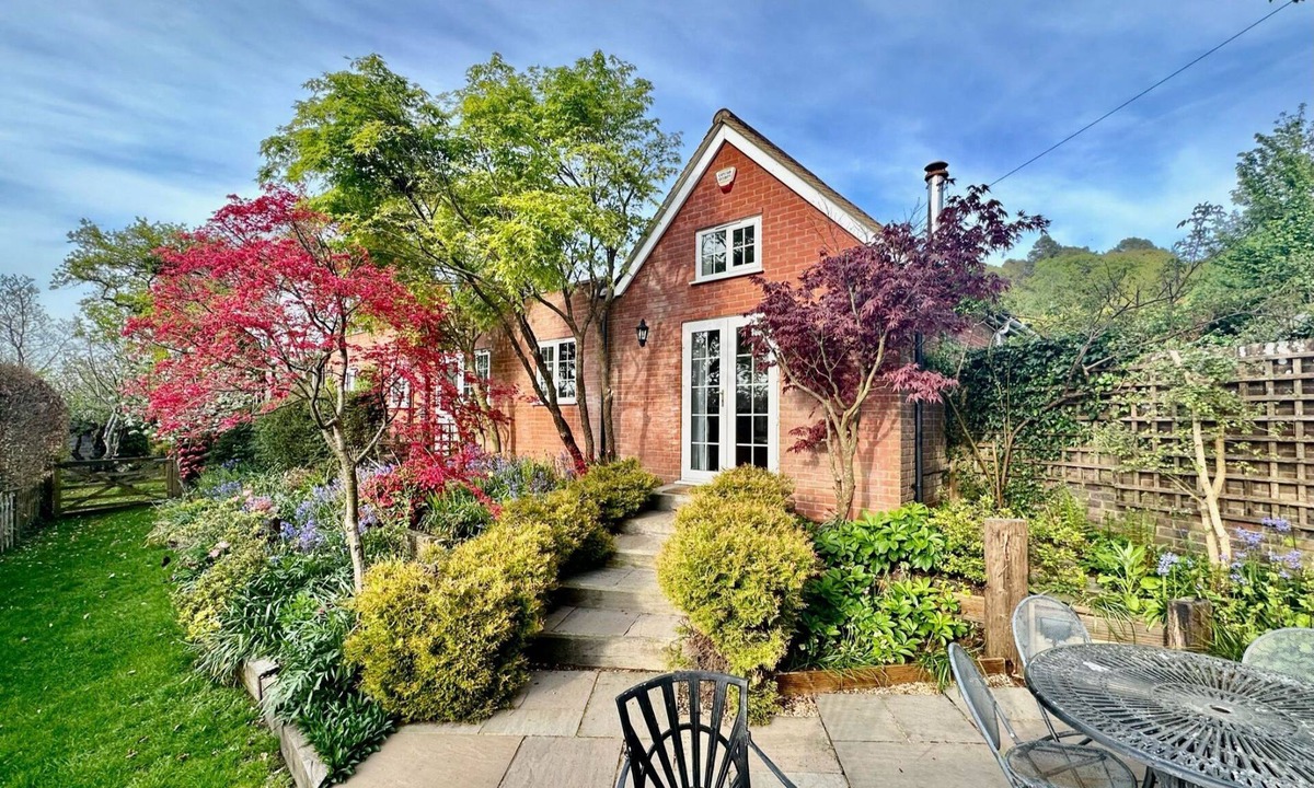 Martin House | Criddlestyle Cottage Fordingbridge