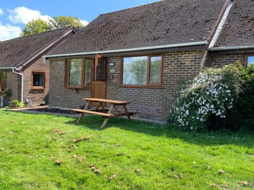 Pevensey House | Daisy Cottage