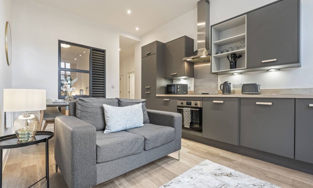 Bordesley Apartment | Digbeth Square | Central | Sleeps 2 | Bullring