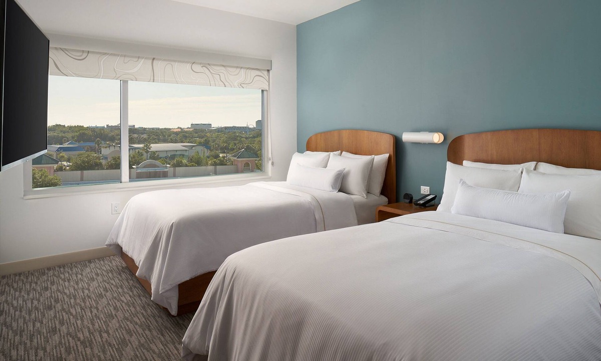 Williamsburg Hotel | Element by Marriott Orlando at SeaWorld
