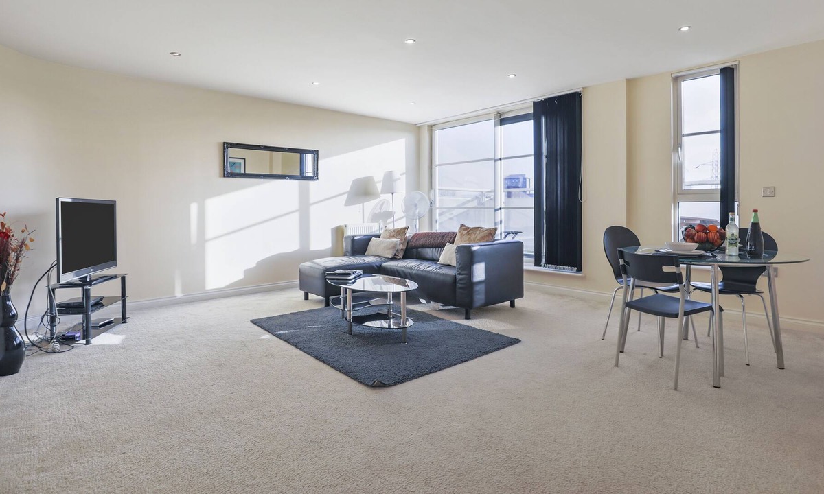 Birmingham City Centre Apartment | Executive One Bedroom Apartment Jewellery Quarter