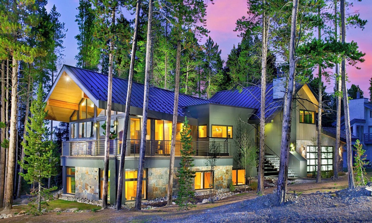 Warrior's Mark West House | Experience luxury in this 4-bedroom Cloud Cabin in Breckenridge.