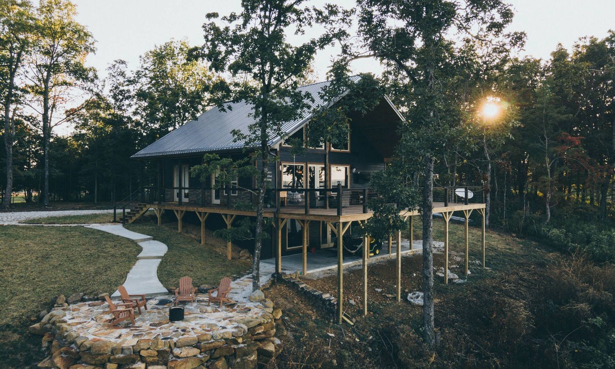 Jasper Cabin | Experience the most stunning views the Ozarks have to offer