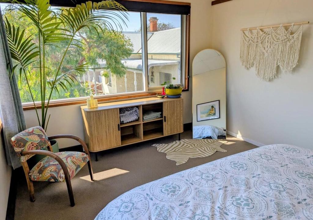Mosman Park House | Group sanctuary between river and sea