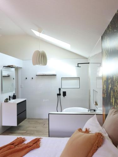Mapleton Villa | Hideaway Falls - Bunya Cottage