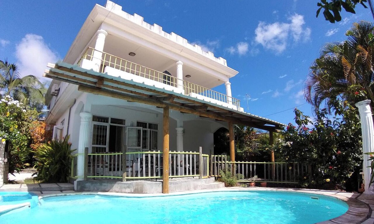 Trou aux Biches Apartment | Homerez - Apartment in Pamplemousses