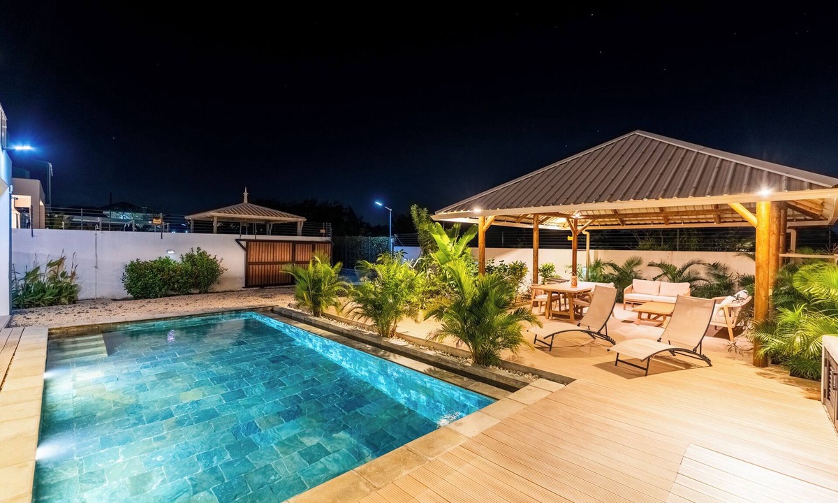 Pereybere Villa | Lady Anne's villa, a new & modern, cosy in Grand-Bay, 3 mins drive to the beach