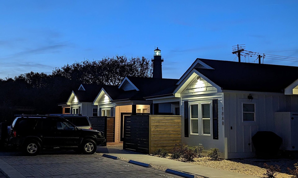 Corolla Light Cottage | Lighthouse Views, Beach Parking Pass, & Furry Family Members Welcomed