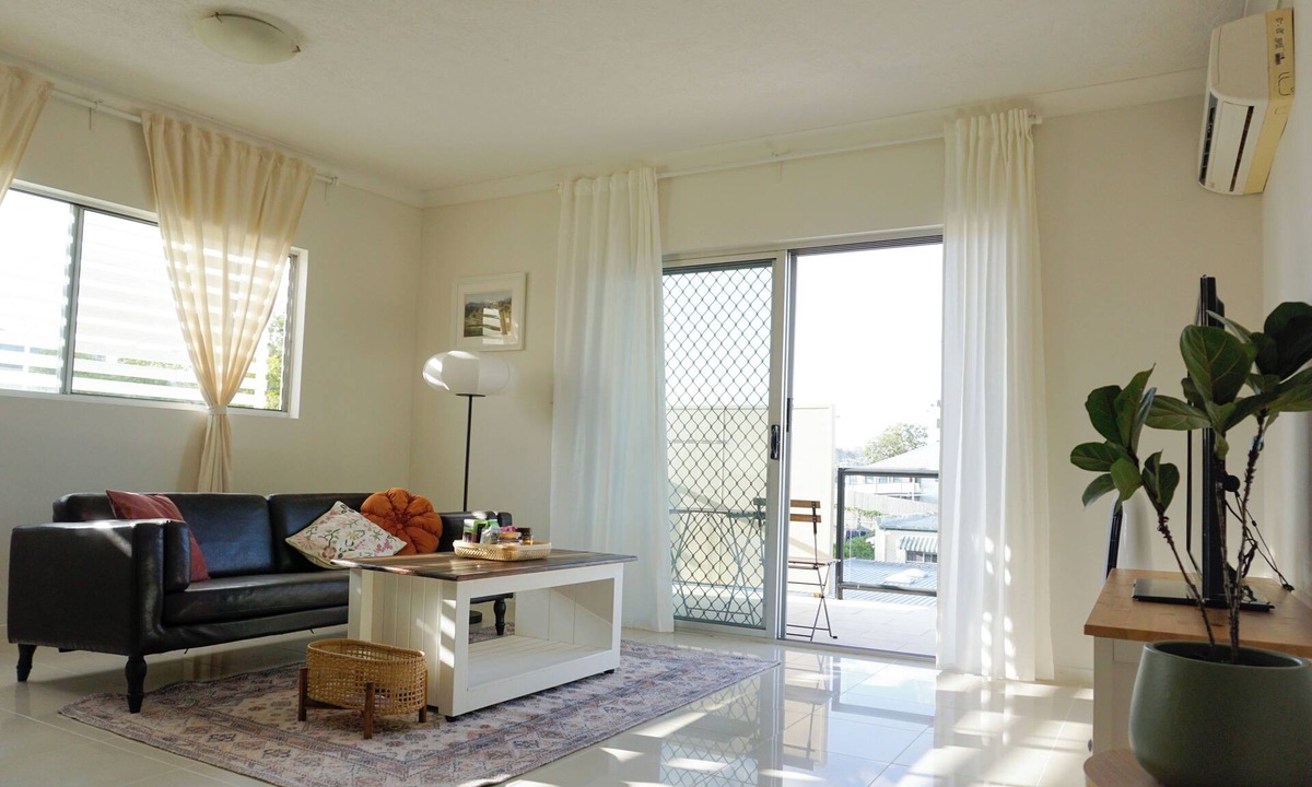 Indooroopilly Apartment | Located in the heart of Indooroopilly