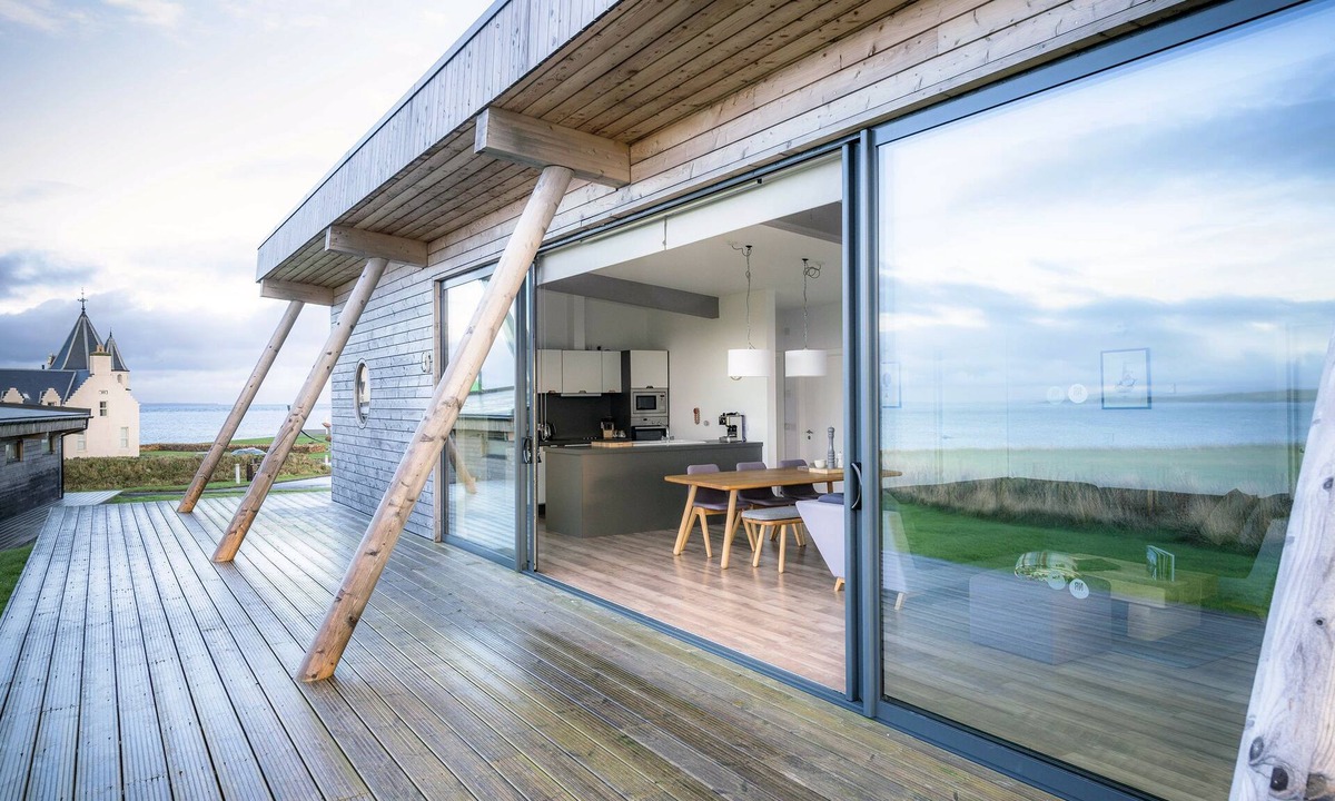 John O'Groats Cottage | Lodge 10 - 3 Bed - a john o'groat that sleeps 6 guests in 3 bedrooms