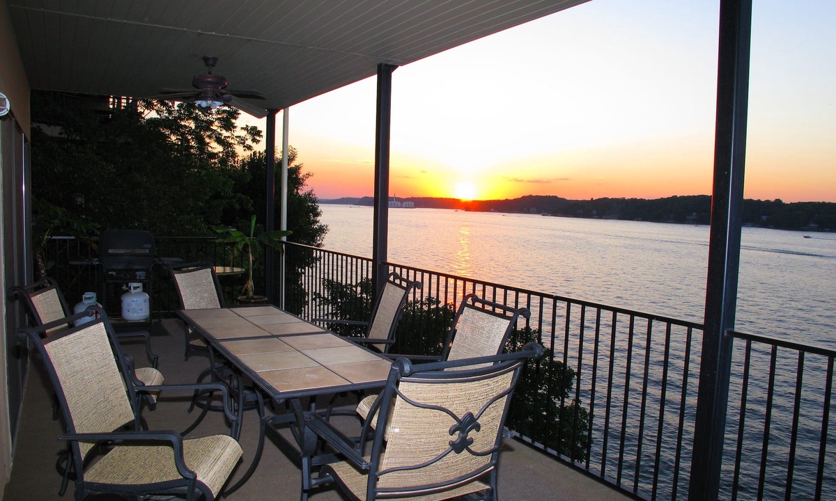 Lake Ozark Condo | Modern 2000 sqft Condo with a Million Dollar Unobstructed Full Main Channel View