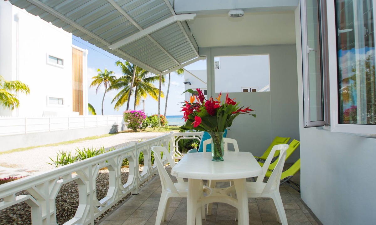 Trou aux Biches House | Nautile: Lovely garden side apartment on Trou aux biches beach