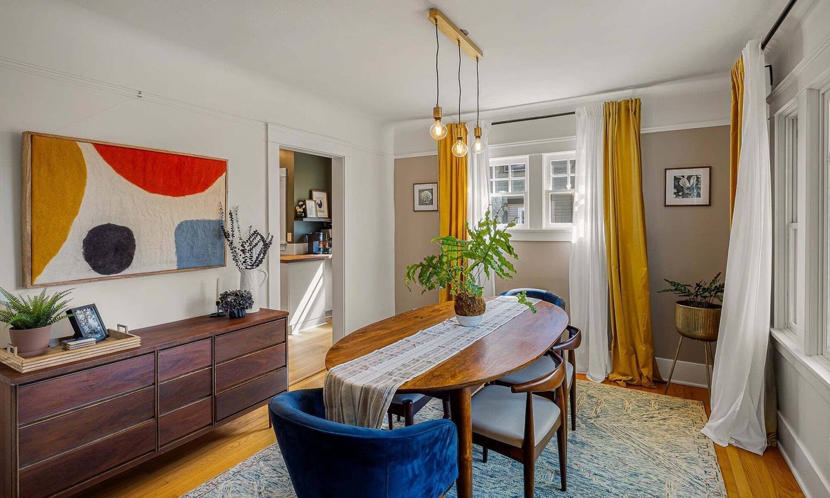 Eugene House | Orchard Luxe: Modern 3BR home steps from UO, perfect for six guests.