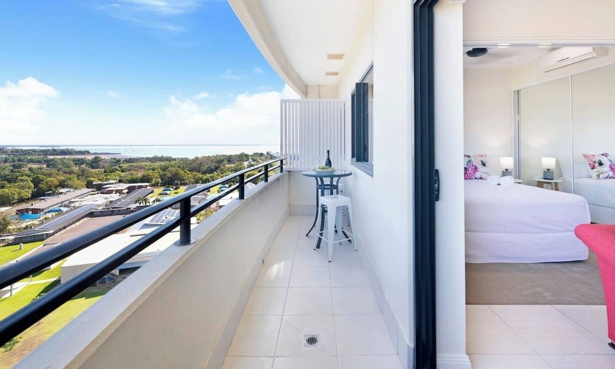 Parap Apartment | Peak of Parap Resort living with Sensational Views