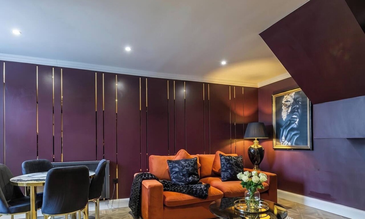 Chepstow Apartment | Premium 2BD|Stylish Home|Couples|Profess|Small Groups|Parking