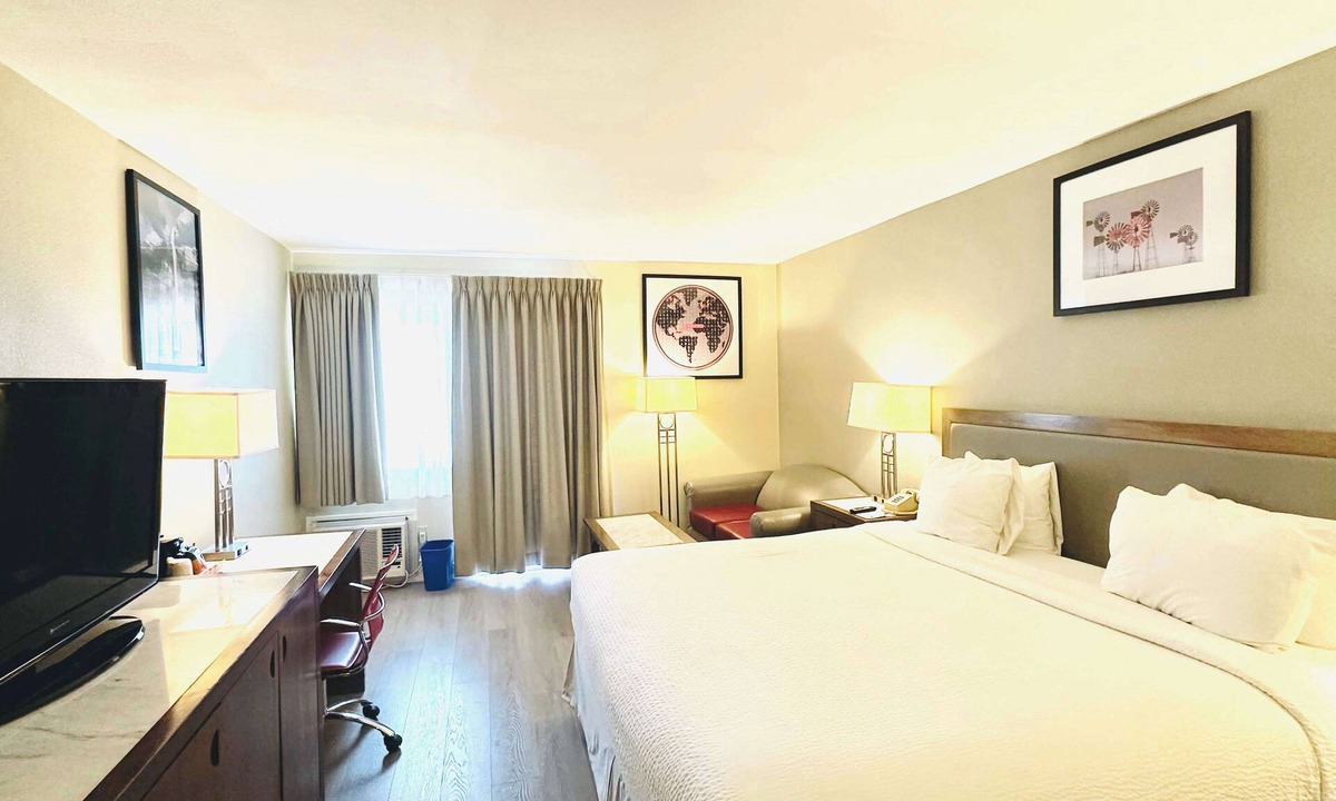Garden Grove Hotel | Ramada Plaza by Wyndham Garden Grove/Anaheim South
