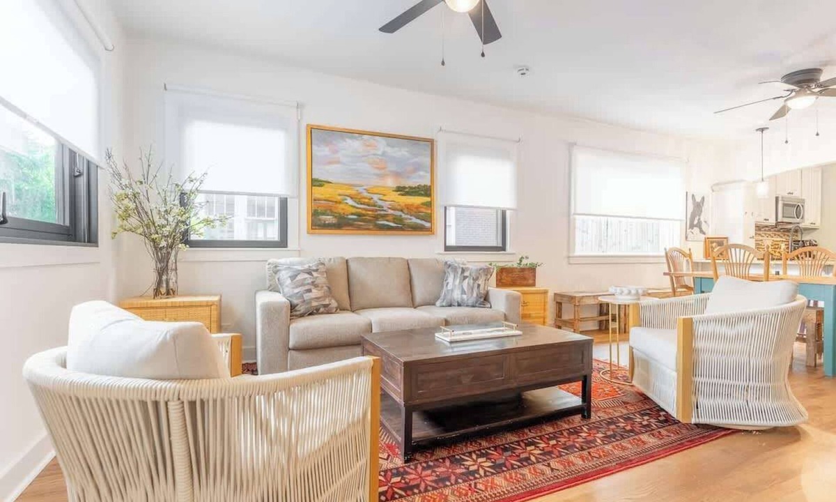 East Hill House | Riverside Bungalow - Private Pool in East Nash