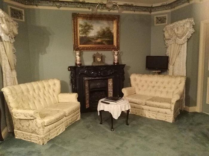 Robertson Bed & Breakfast | The Castle
