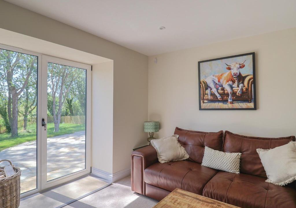 East Chinnock House | The Fox Den