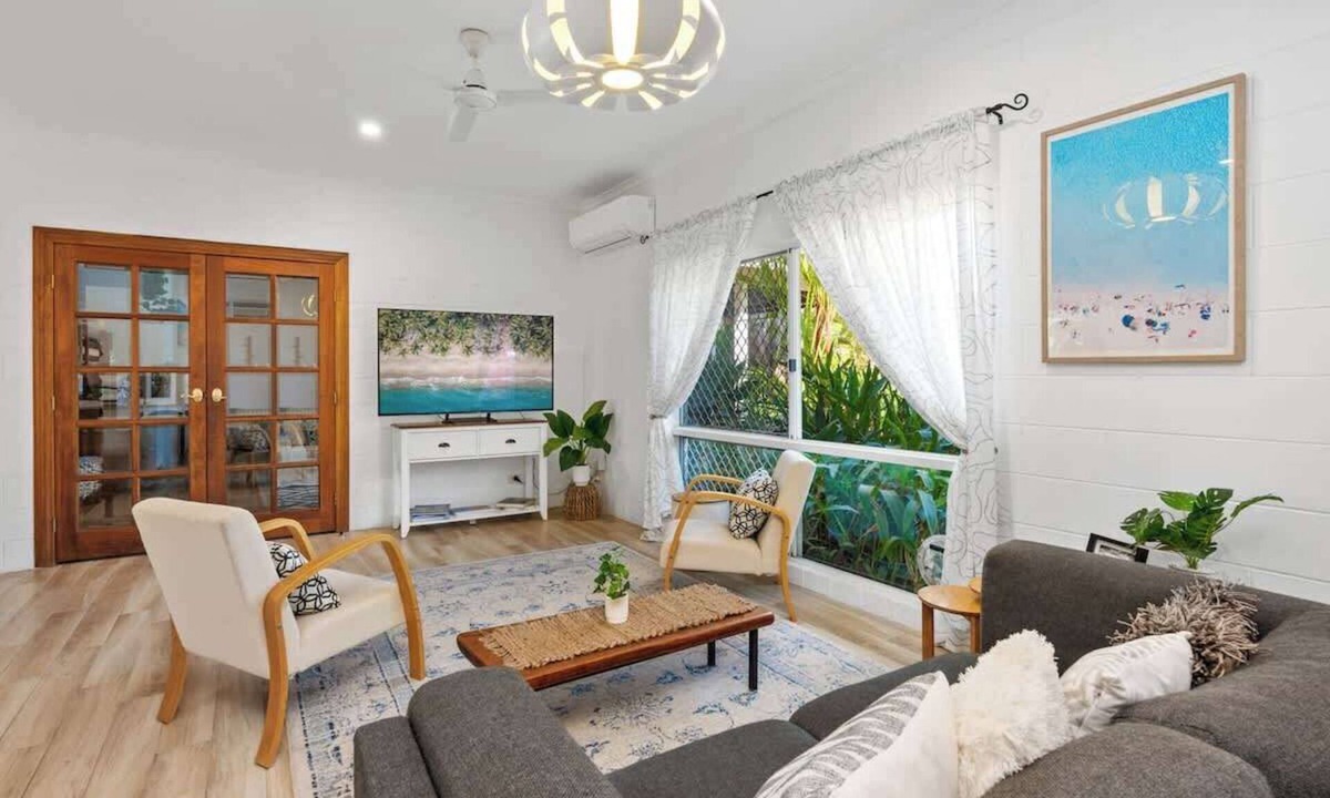 Trinity Beach House | Trinity Charm—Beachside Family Getaway with Pool