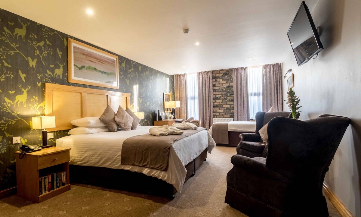 Stainburn Hotel | Washington Central Hotel and Sleepwell Inn