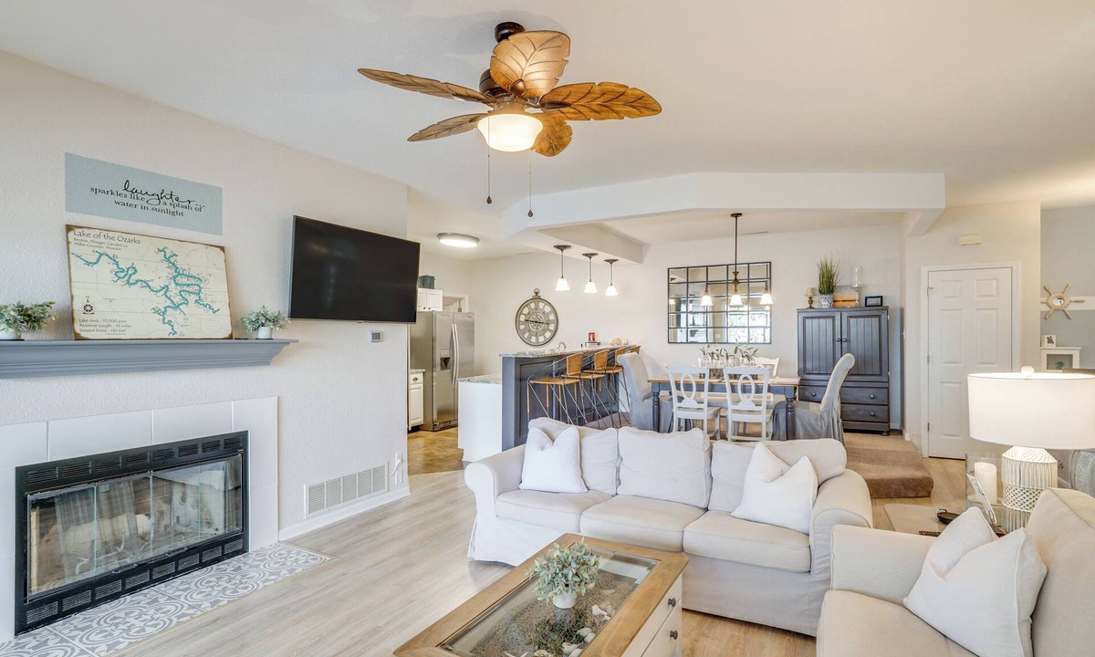 Lake Ozark House | Water Sports On-Site! Lake of the Ozarks Townhome
