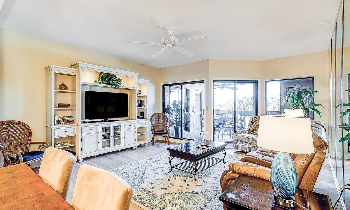 Shelter Cove Condo | Waterfront Escape w/a Furnished Balcony, Harbor View, Fast WiFi, & Shared Pool
