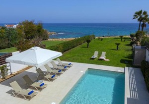 Protaras Beachfront Villa Pietra