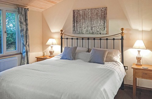 Scawton Ski Chalet | 1 bedroom accommodation in Easingwold