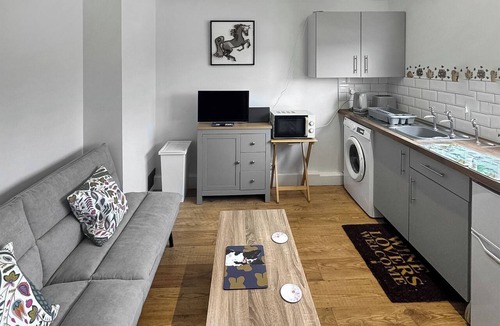 Woodbury Cottage | 1 bedroom accommodation in Woodbury Salterton, near Exmouth