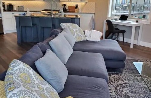 Westbank Condo | 3 Bdrm Wine Country Luxury Waterfront Condo