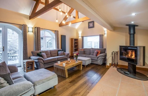 Wing Cottage | 3 Bed in Brampton (oc-g34639)