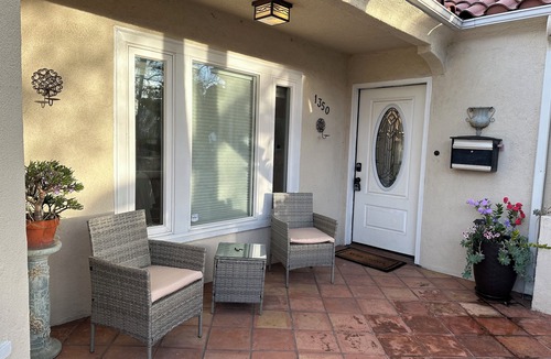 Mid-Wilshire House | 3-bedroom 3 bathroom house in awesome location - Los Angeles with AC, WiFi