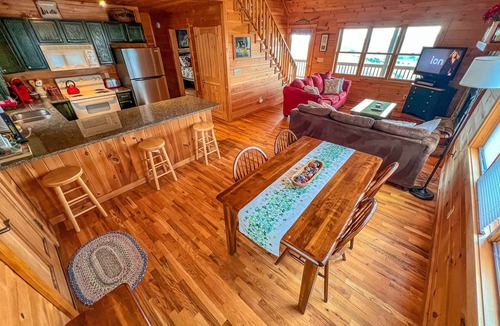 Buck Mountain Cabin | 4th of July Still Avail! 3BR/2BA near West Jefferson w/Long Range Views
