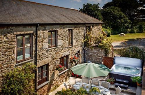 Redruth House | 5 Bed in Redruth oc-hellf