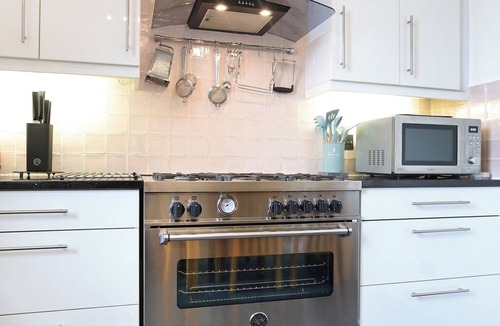 North Berwick House | A spacious, historic and beautiful Victorian property with exceptional sea and golf course views